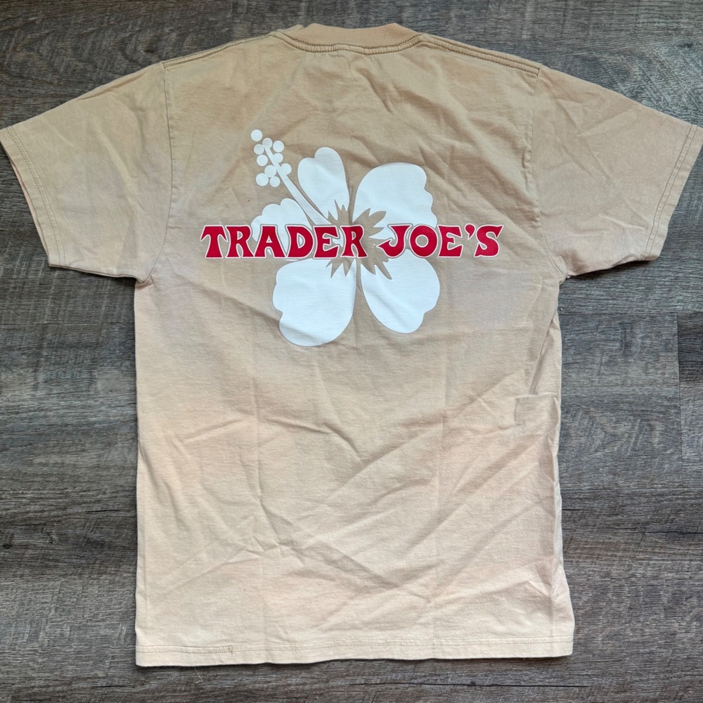 Trader Joe's Hibiscus Graphic Employee Uniform T-Shirt Small Regular Tan Flower